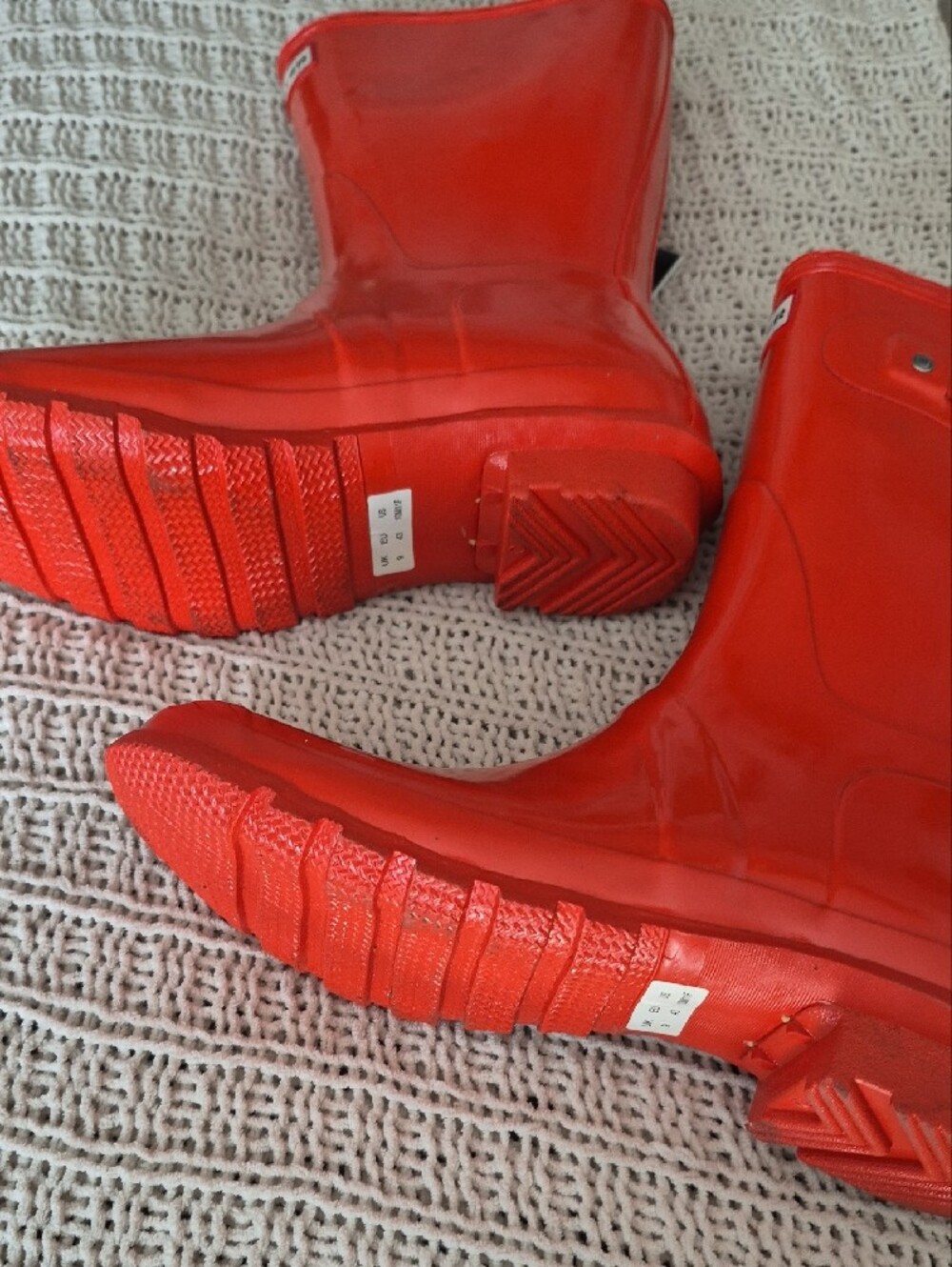 Hunter Glossy Waterproof Mid Calf Rain Boots - Picture 7 of 9